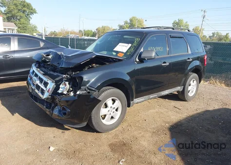 2012 Ford Escape Xls z USA, uszkodzony, nr VIN 1FMCU0C75CKB40673